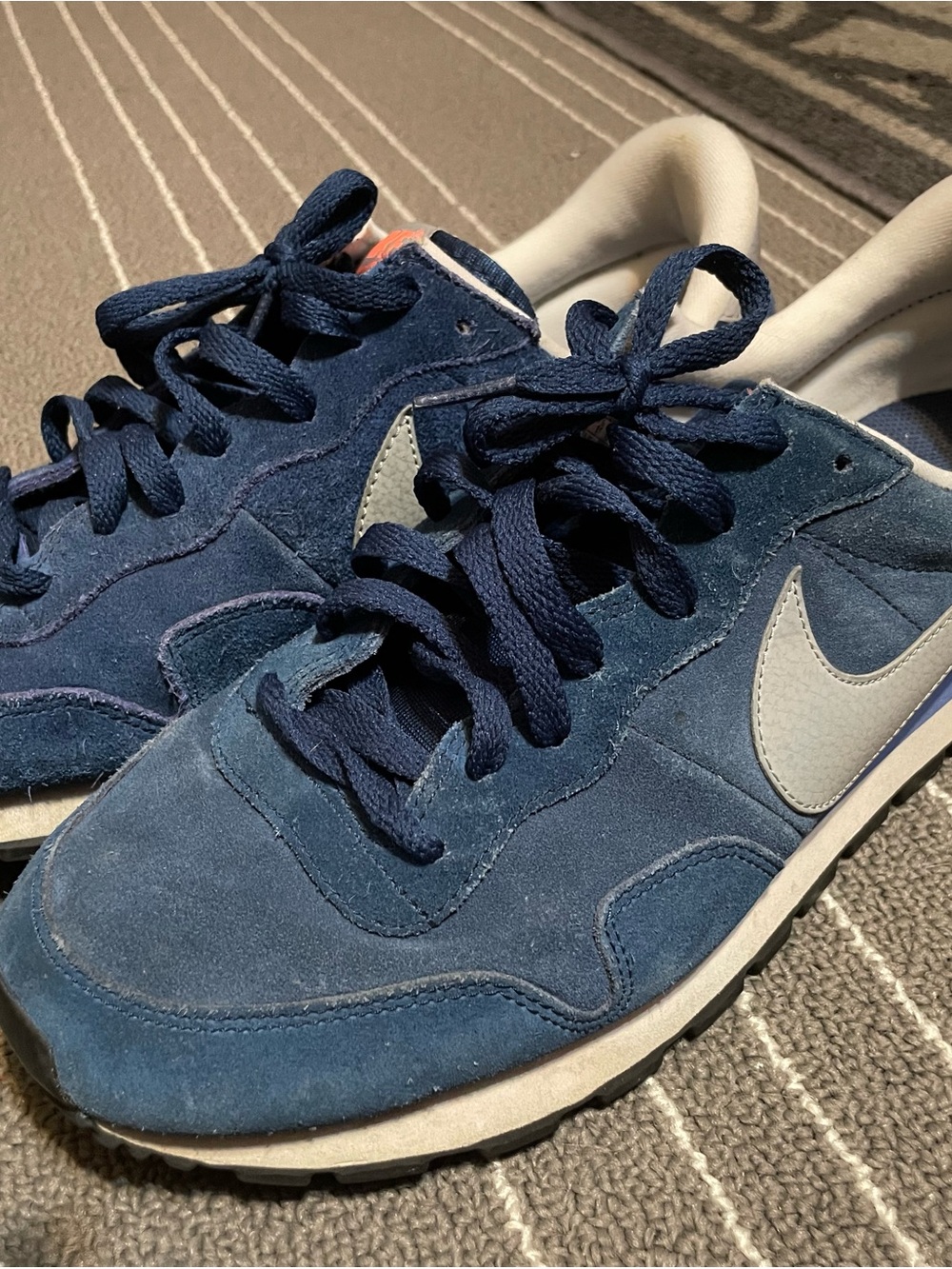 Nike Men's Navy Suede Sneakers with Light Gray Swoosh
